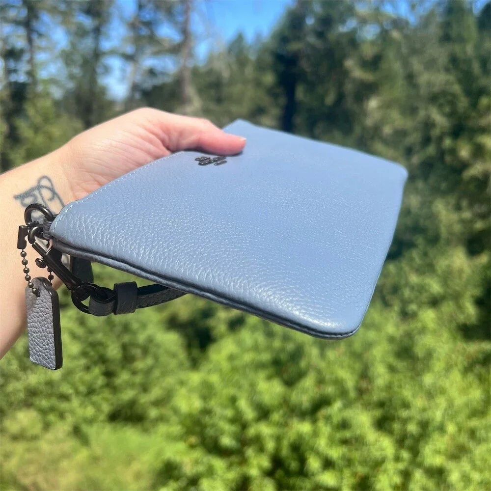 COACH Baby Blue Small Pebble Leather Wristlet Wallet Gunmetal Hardware AUTHENTC